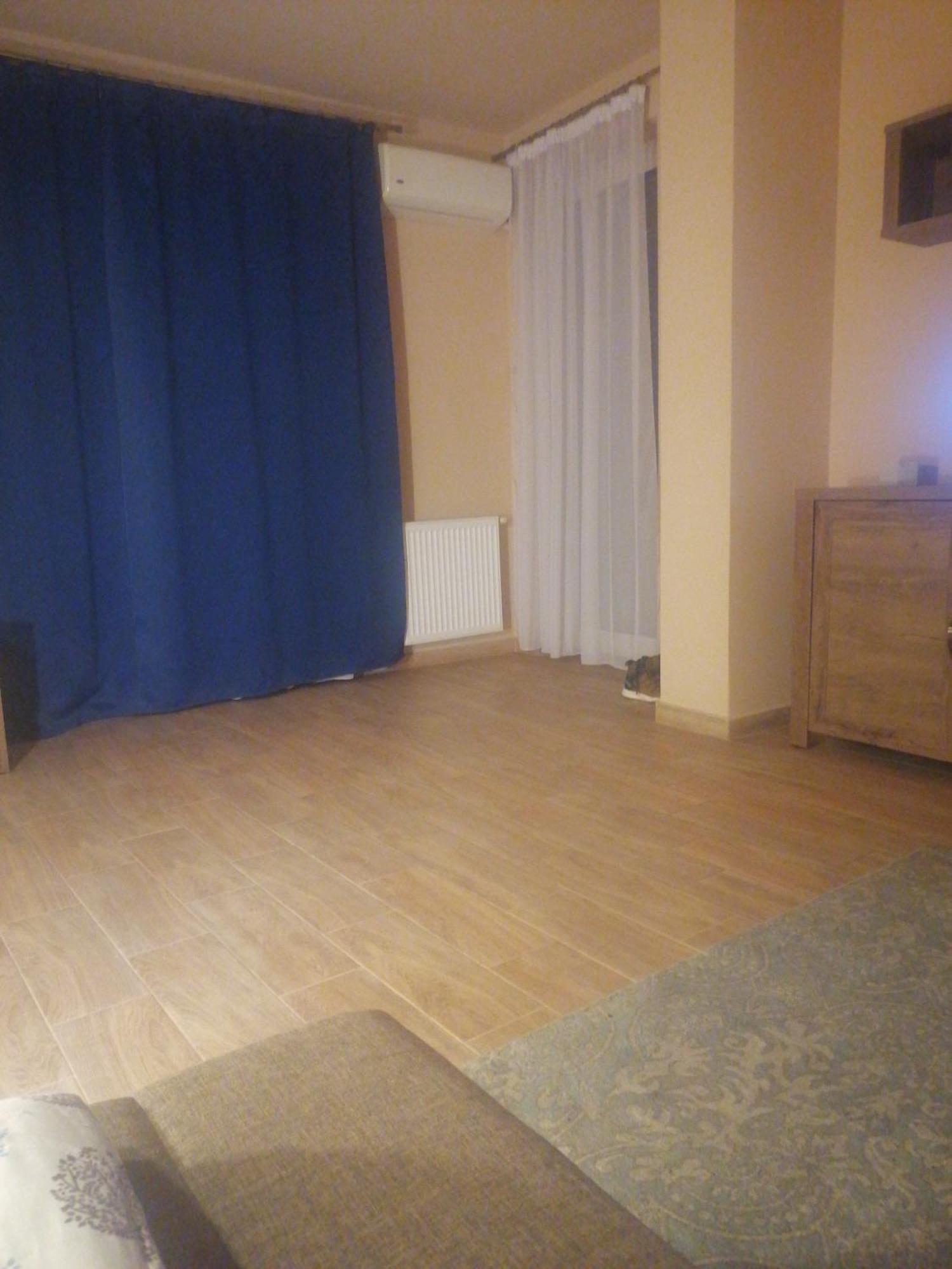 Central Apartment In Mihai Viteazu Square Cluj-Napoca Room photo